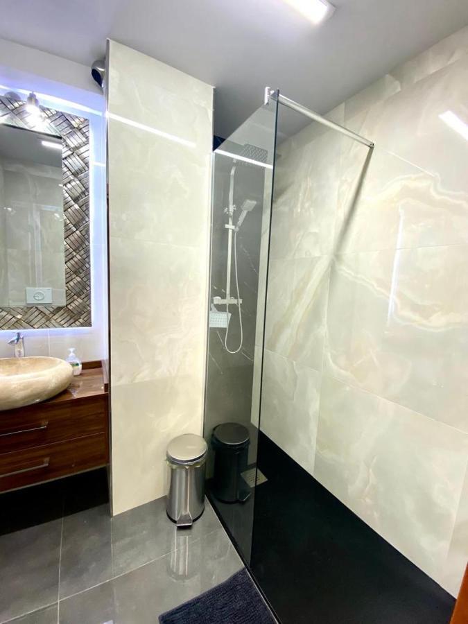 Grand Plaza Vega Apartman Burgo Kültér fotó