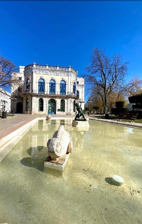 Grand Plaza Vega Apartman Burgo Kültér fotó